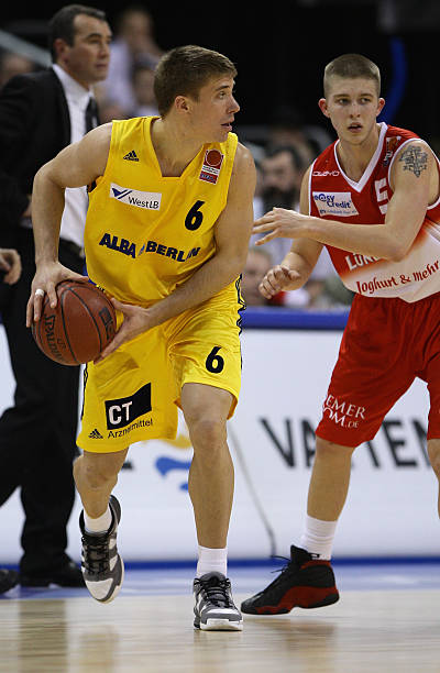 赋予了他应 赋予了他应